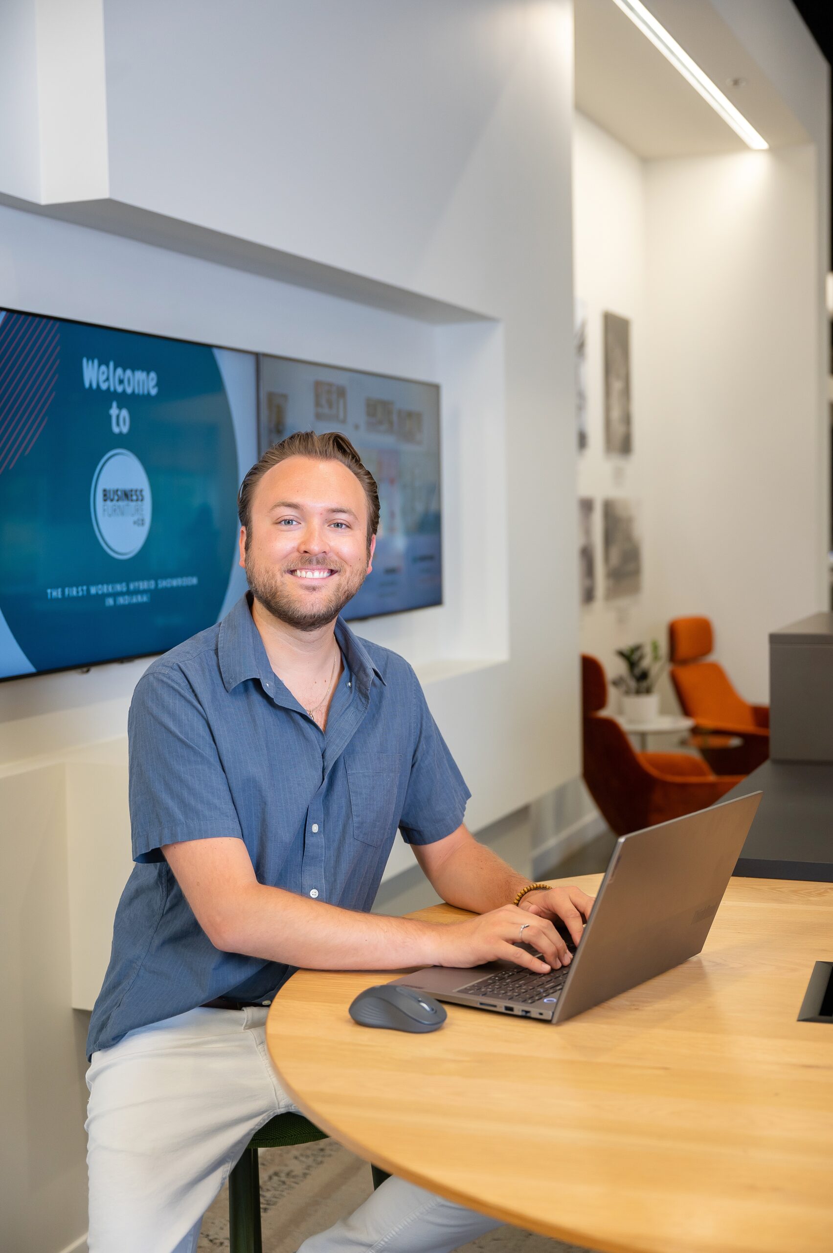 Say Good Bye to the Front Desk & Hello to Collaboration